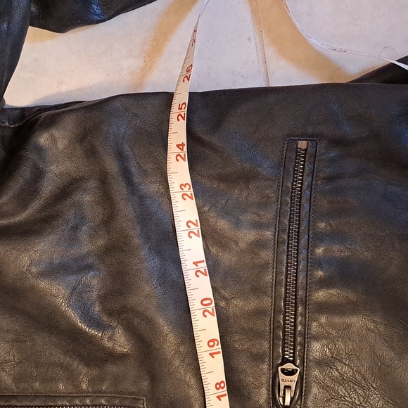 Levi Strauss Mens Jacket, Distressed Moto Style, Black (Faux Leather) L/XL - Picture 11 of 15